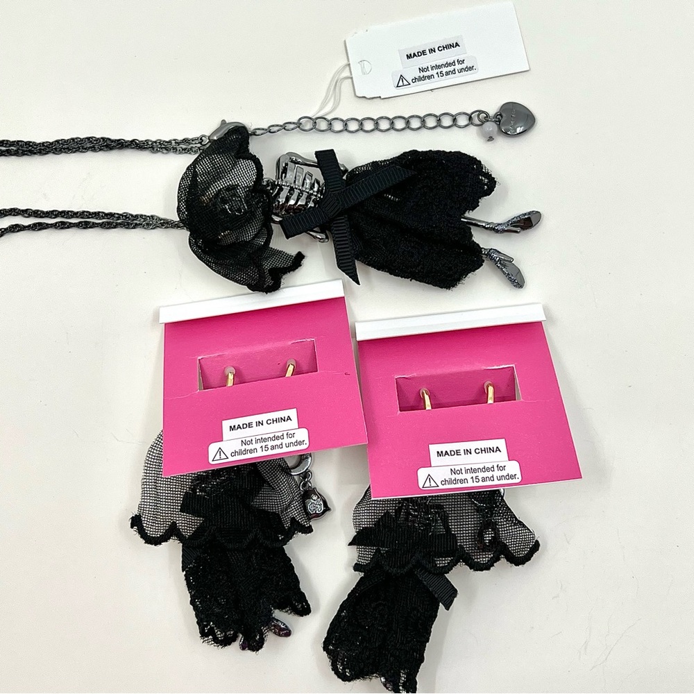 Betsey Johnson ‘Dark Magic’ Skeleton Bride Necklace & Earrings (2) Set NWT/HTF! - Picture 11 of 14